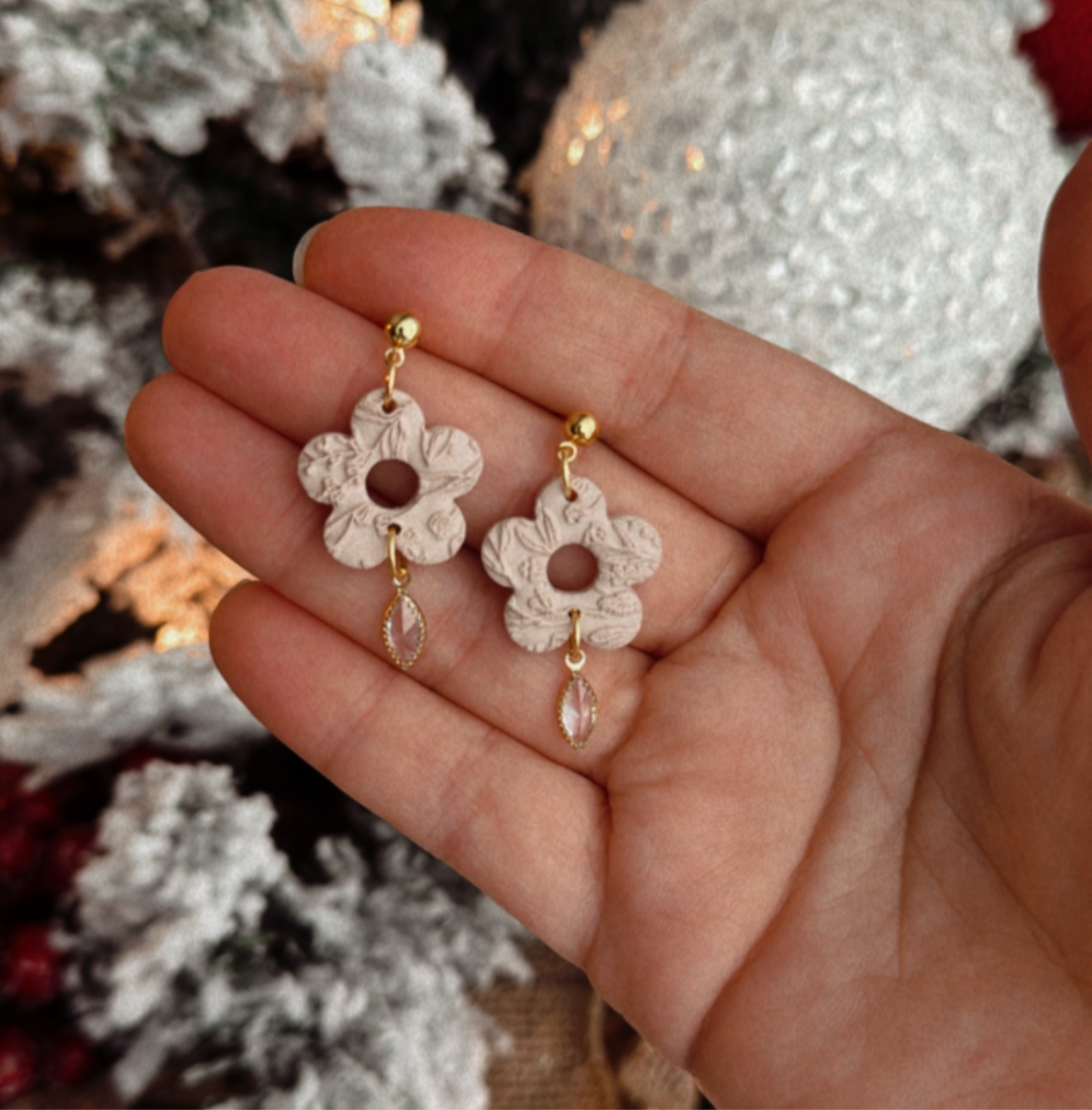 Light Beige Floral Daisy